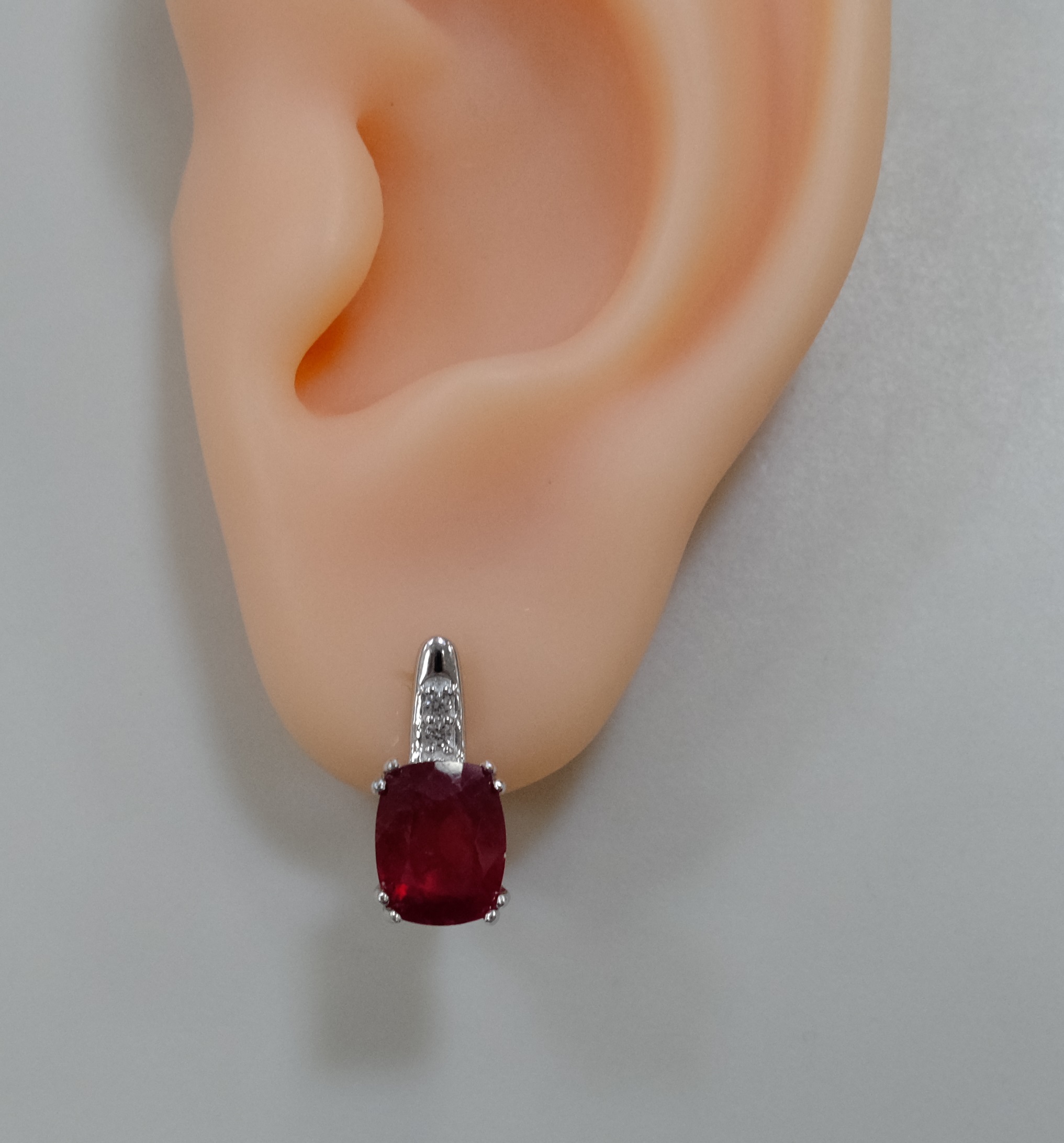 Серебряные серьги с рубинами